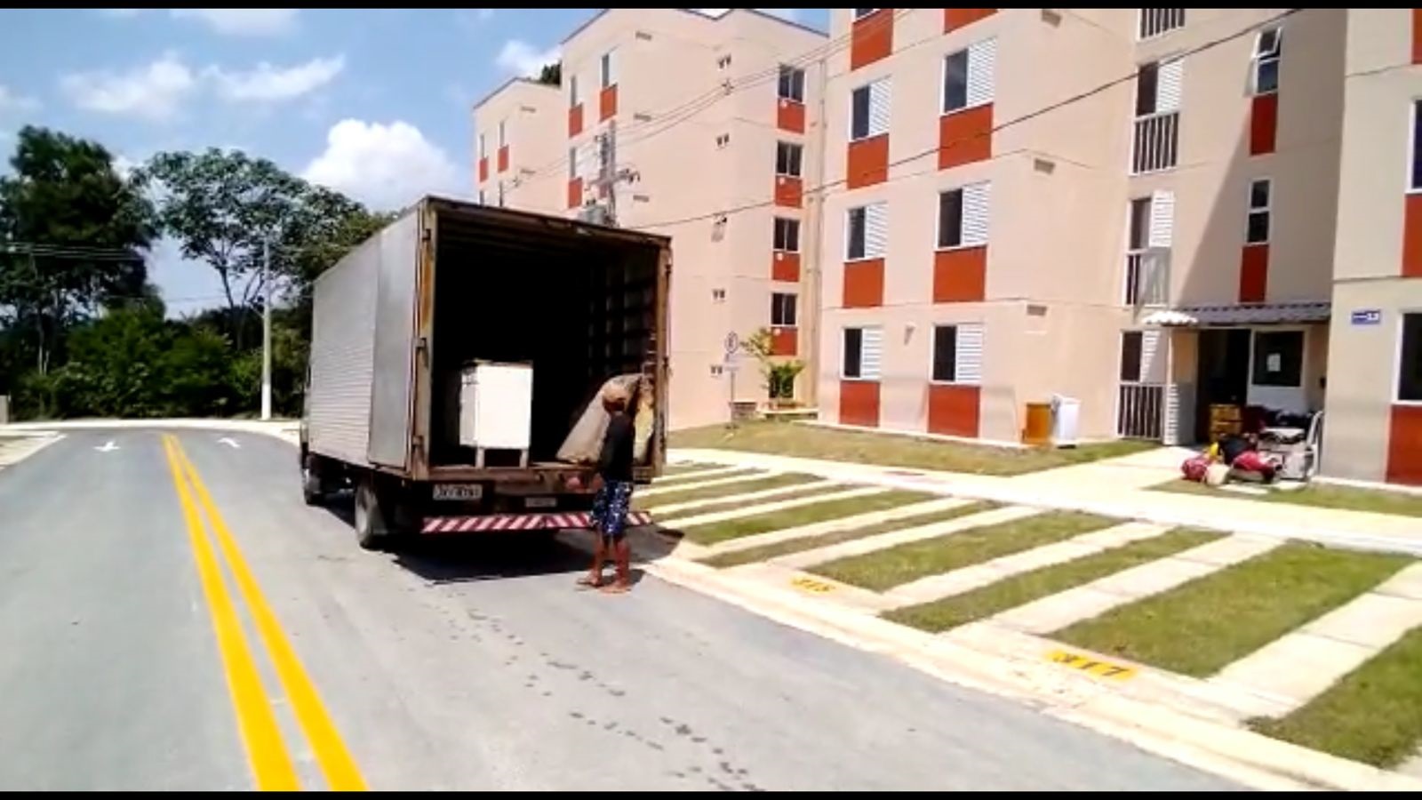 Famílias despejadas são as primeiras a se mudarem para o residencial Manauara 2