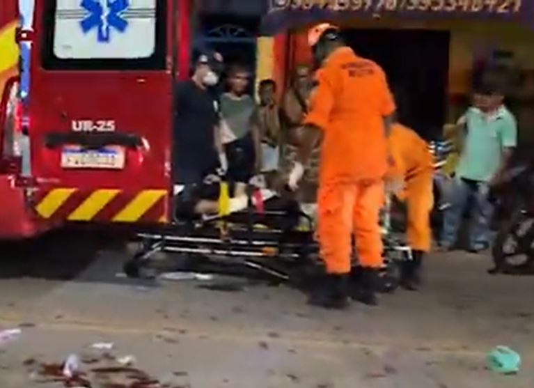 Acidente grave entre motocicletas deixa duas pessoas feridas em Itacoatiara