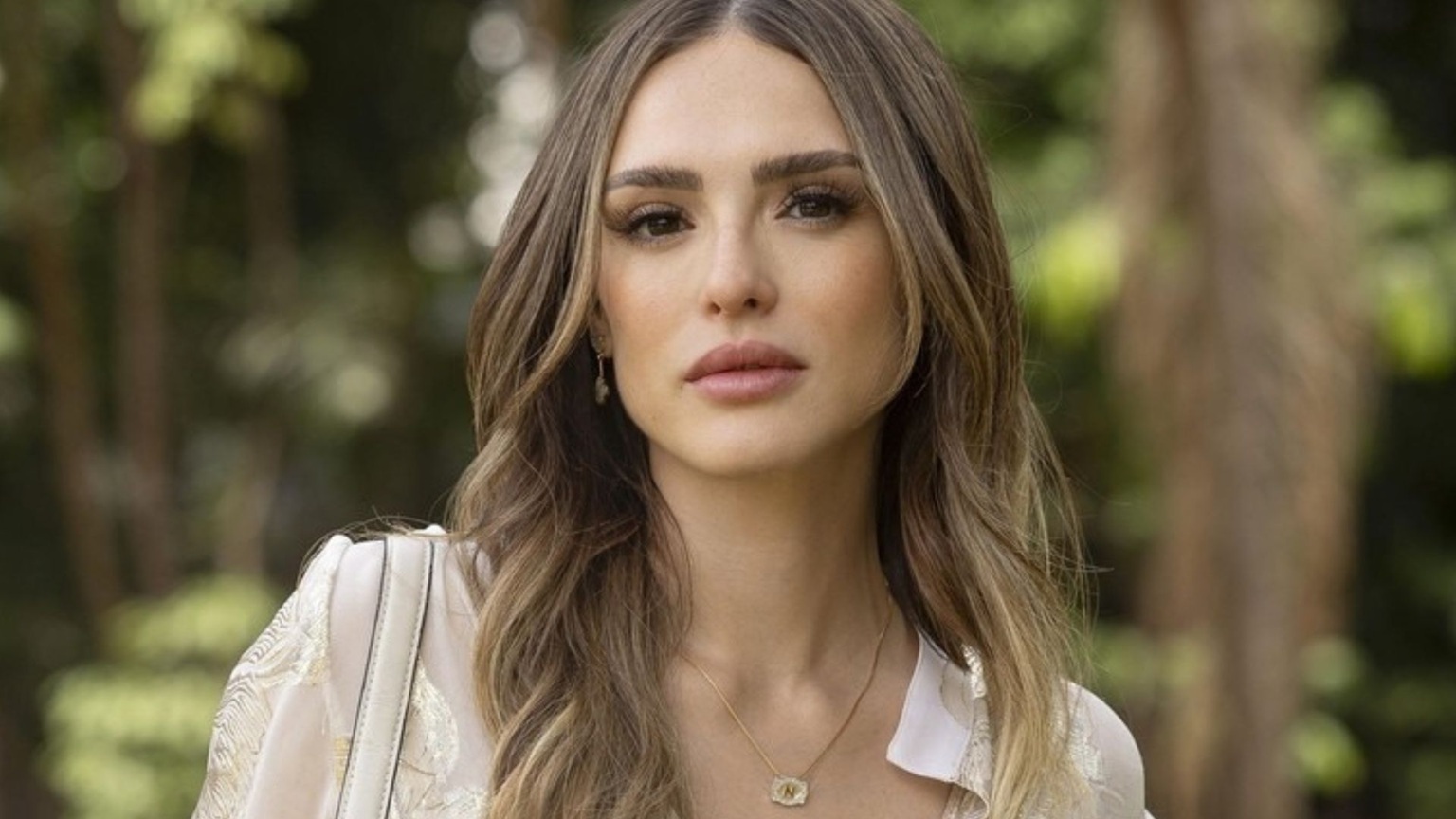 Após 6 anos longe da TV, Isabelle Drummond viverá vilã tiktoker em nova novela