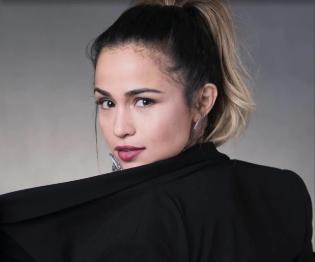 Nanda Costa recebeu proposta de falso namoro heterossexual para esconder sexualidade