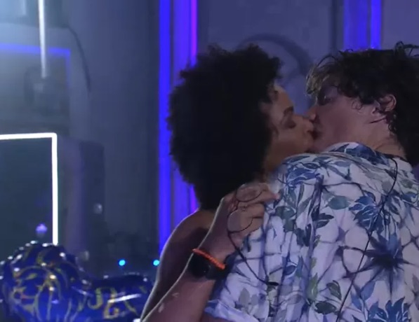 Com herpes, Eliezer beija Natália e sister reclama ao sentir boca dele sangrando; vídeo