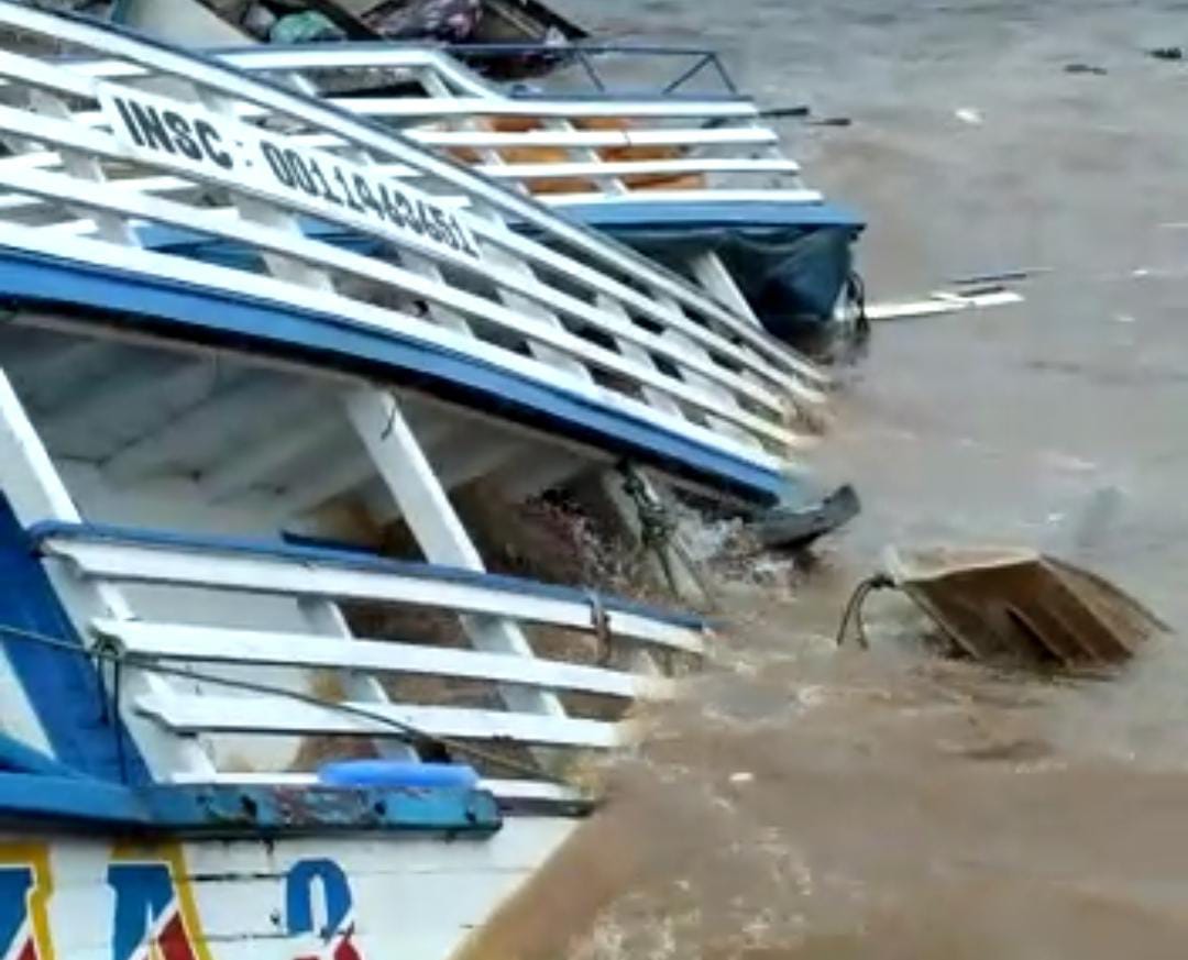 Marinha afirma não ter vítimas e danos ambientais em naufrágio no Rio Negro