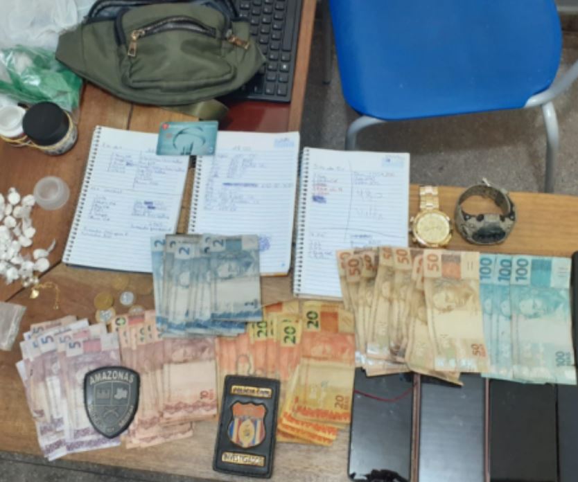 Idosa e neta de 13 anos são detidas em casa que funcionava como boca de fumo no Amazonas