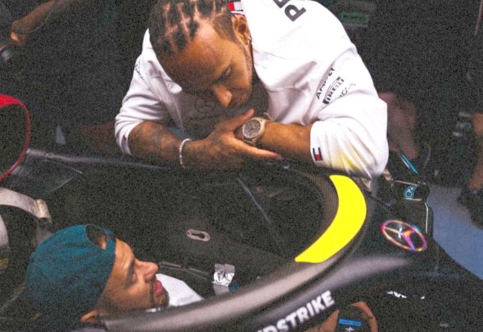 Neymar 'tieta' pilotos da F1 e entra até no carro de Hamilton