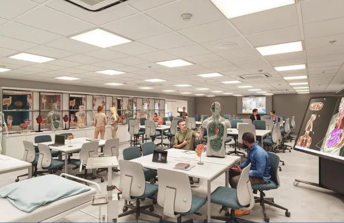 MEC limita novas vagas em cursos de medicina e revolta instituições de ensino