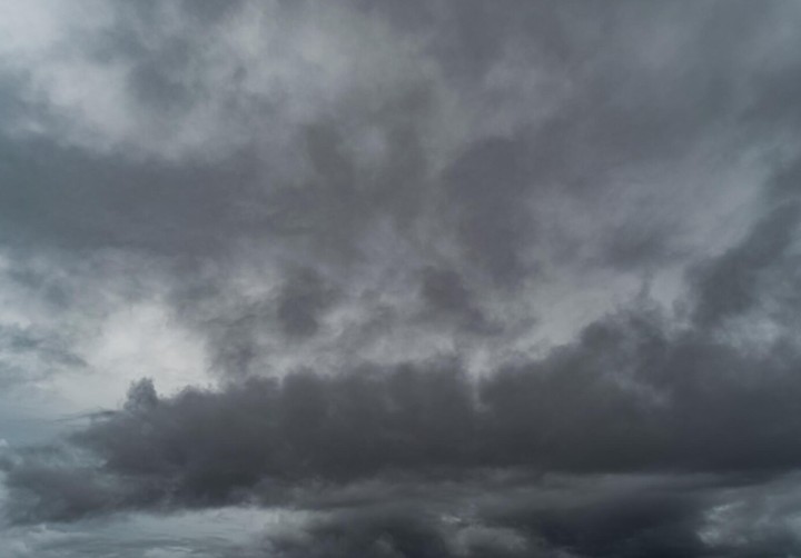 Barreirinha e Coari recebem alerta de temporal com raios nesta segunda-feira