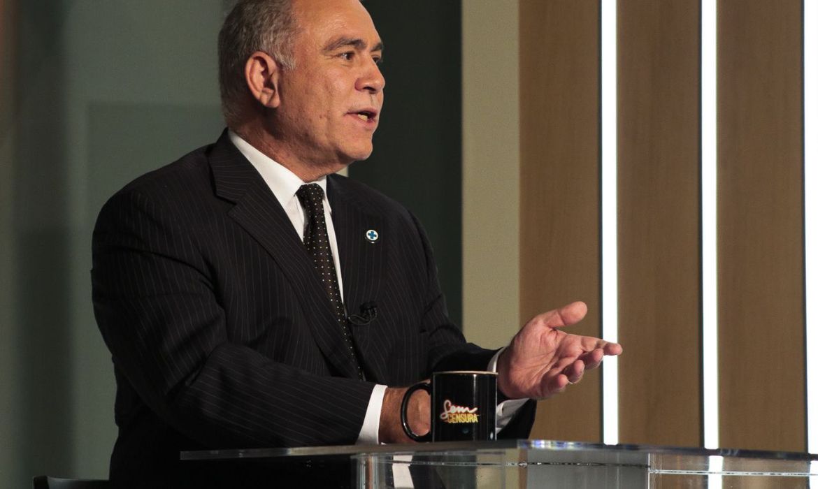 Queiroga afirma que prioridade é ampliar vacinação contra Covid-19