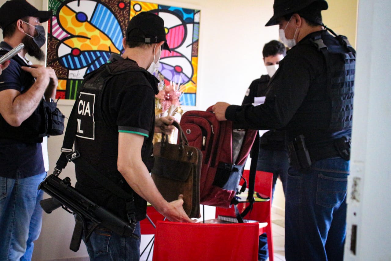 Mulheres são investigadas por envolvimento em esquema de desvio de dinheiro em Manaus