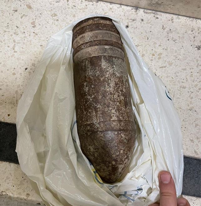 Vídeo: Turistas causam desespero em aeroporto ao tentar embarcar com bomba