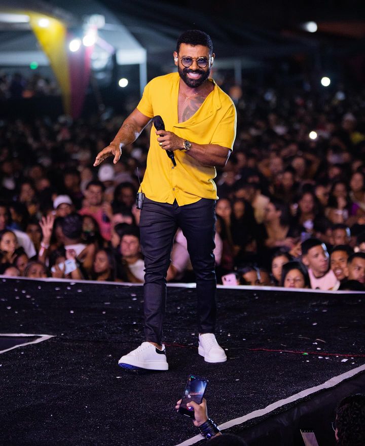 Pablo do Arrocha faz show gratuito no Amazonas