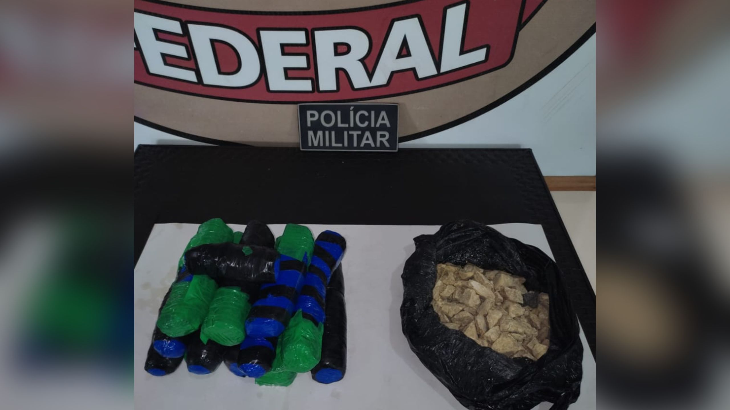 Passageiro é preso com cocaína escondida dentro de bagagem em porto no Amazonas