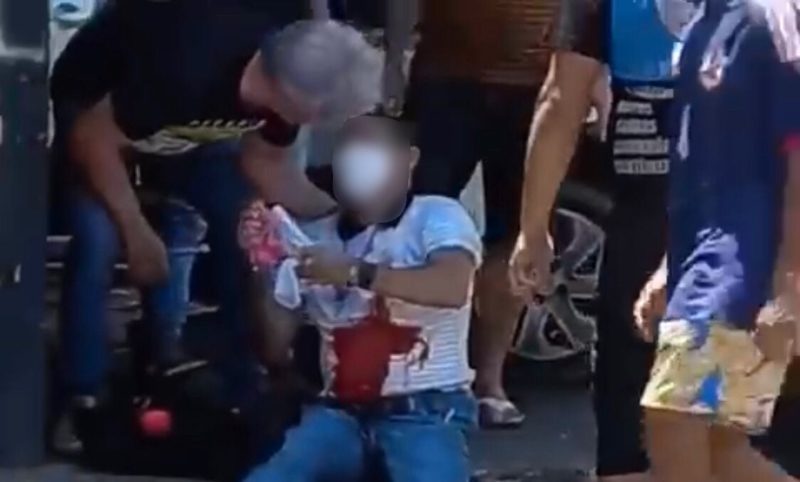 Motorista que esfaqueou passageiro em Manaus se apresenta à polícia e é liberado