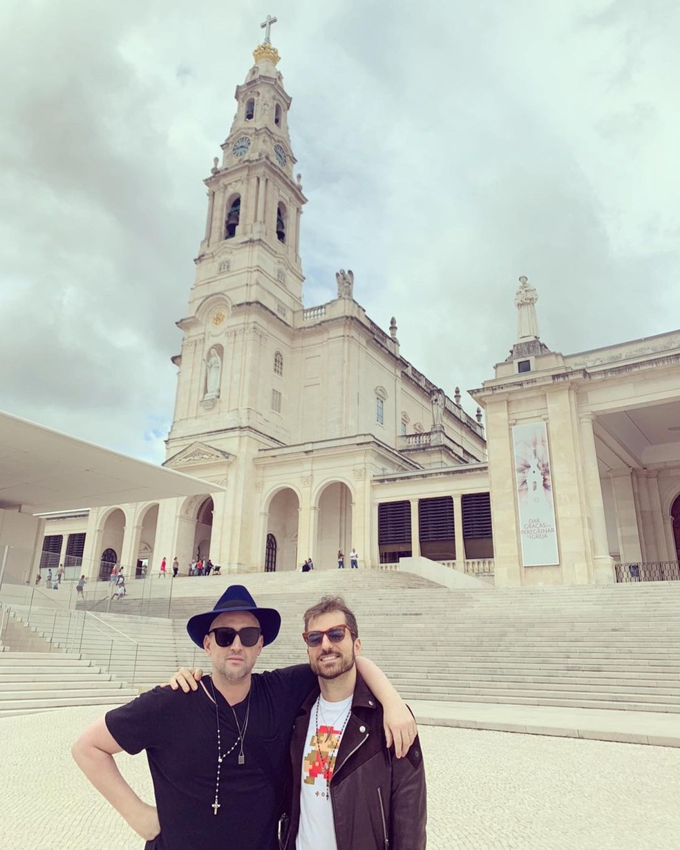 Marido de Paulo Gustavo desabafa após ator apresentar piora: 'está difícil'