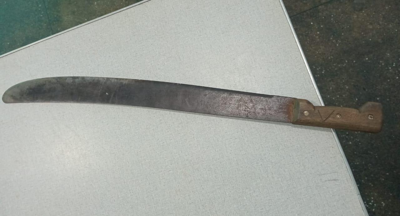 Homem tenta matar avó, mãe e irmã de 7 anos após sumiço de cartão no Amazonas