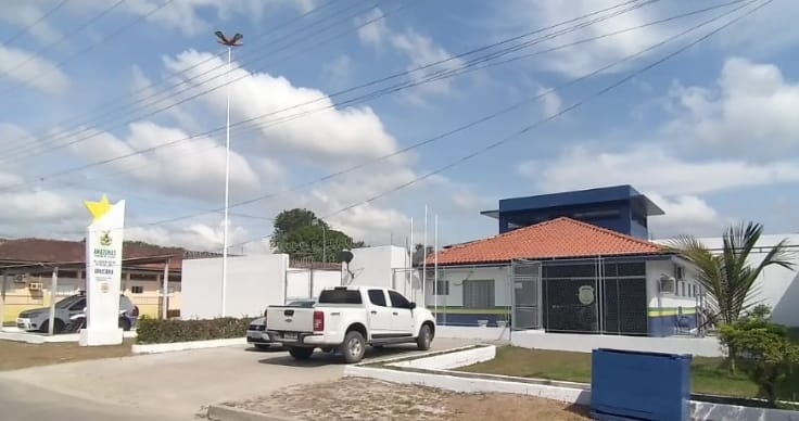 Homens são presos por roubo e por descumprirem medidas protetivas no Amazonas