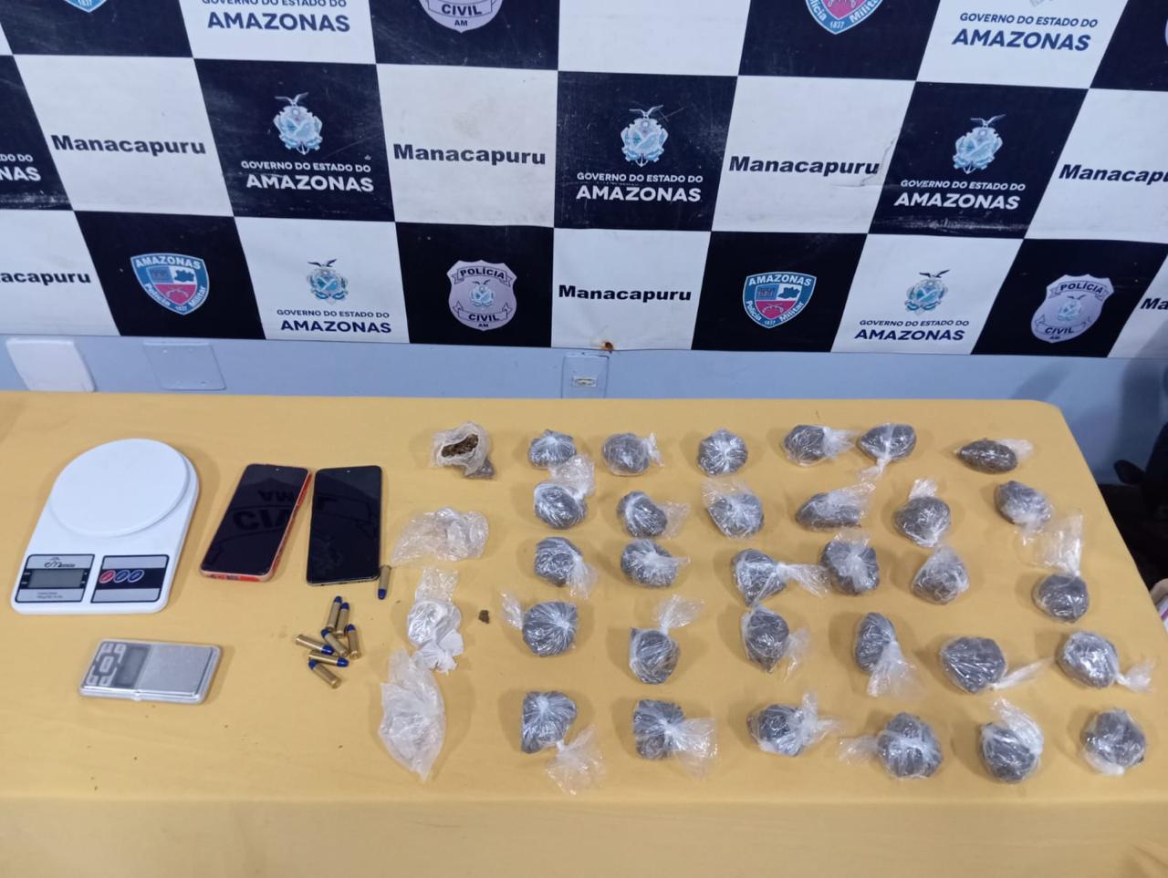 Com ficha extensa por roubos, homem é preso com drogas em Manacapuru