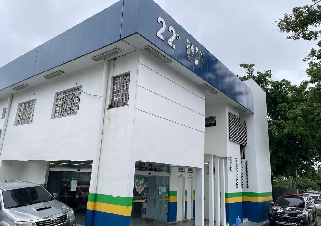 Suspeito de assaltar vítima que aguardava encomenda na porta de casa é preso em Manaus