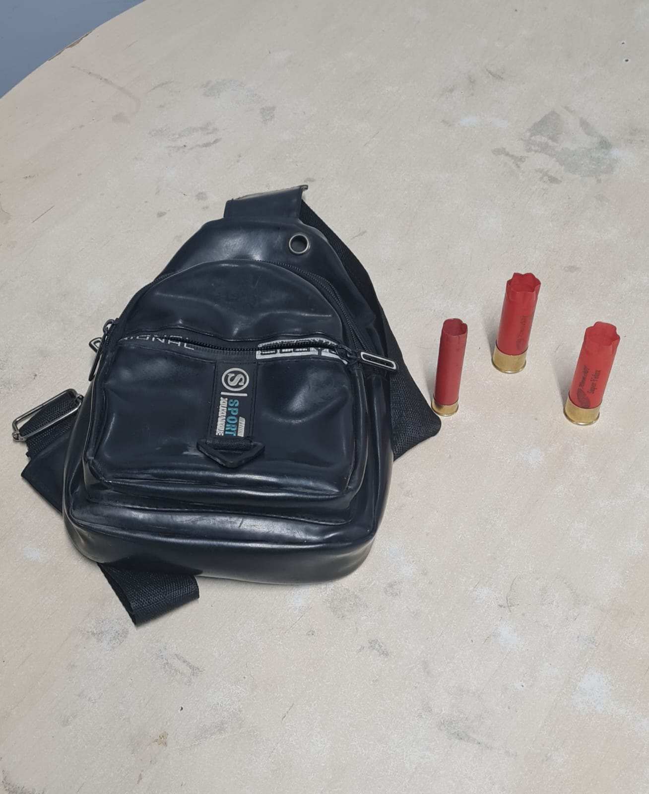 Suspeita de integrar grupo que roubava vítimas de sites de compras é presa em Manaus