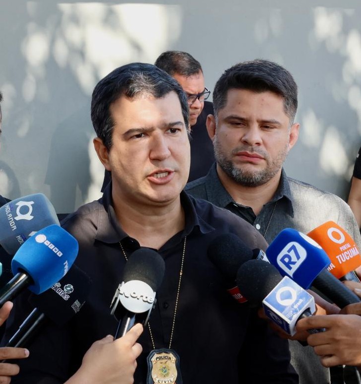 Idoso vai à delegacia denunciar extorsão e acaba preso em Manaus