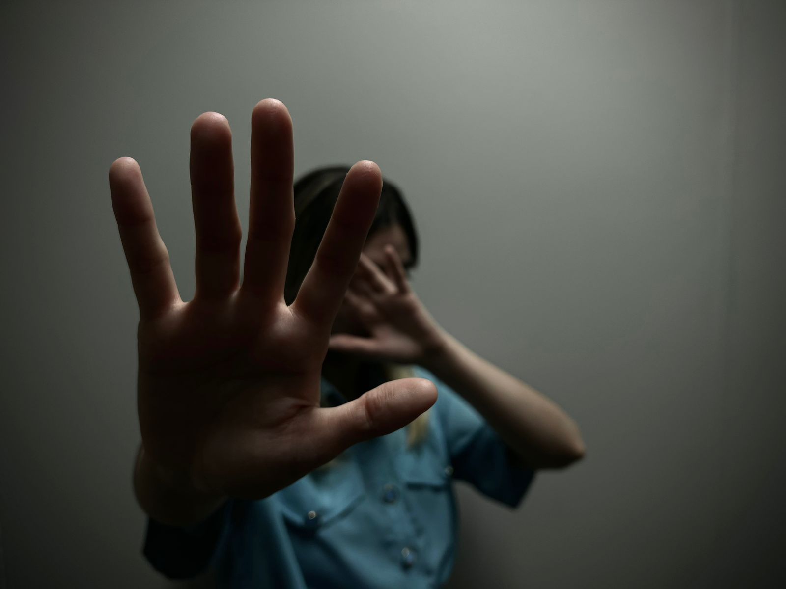 Polícia Civil do Amazonas tira dúvidas sobre como denunciar casos de estupro