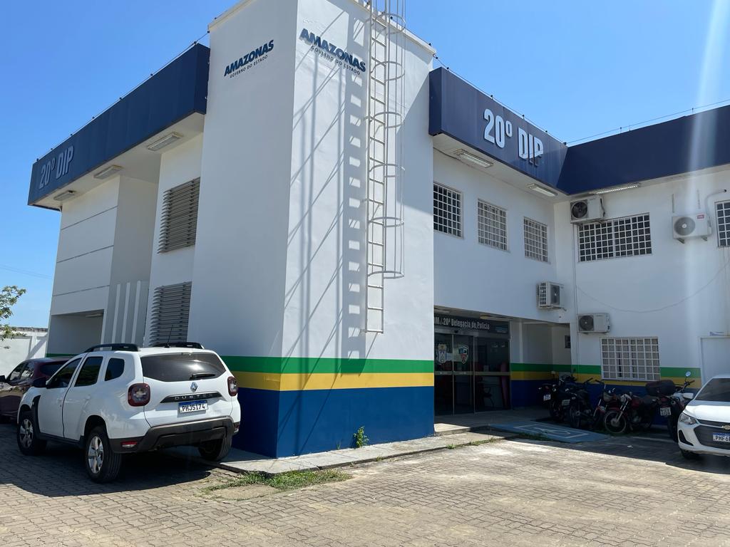 Homem é preso após ser encontrado com moto de jovem assassinado em Manaus