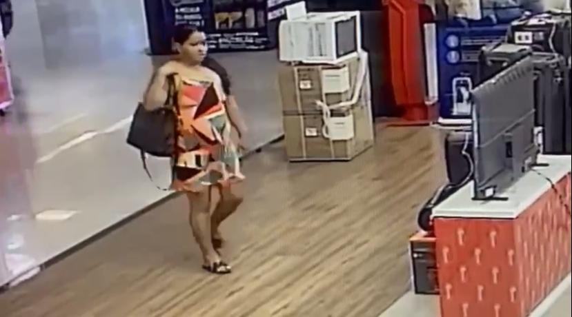 Polícia busca por mulher que furtou caixa de som de loja em Manaus