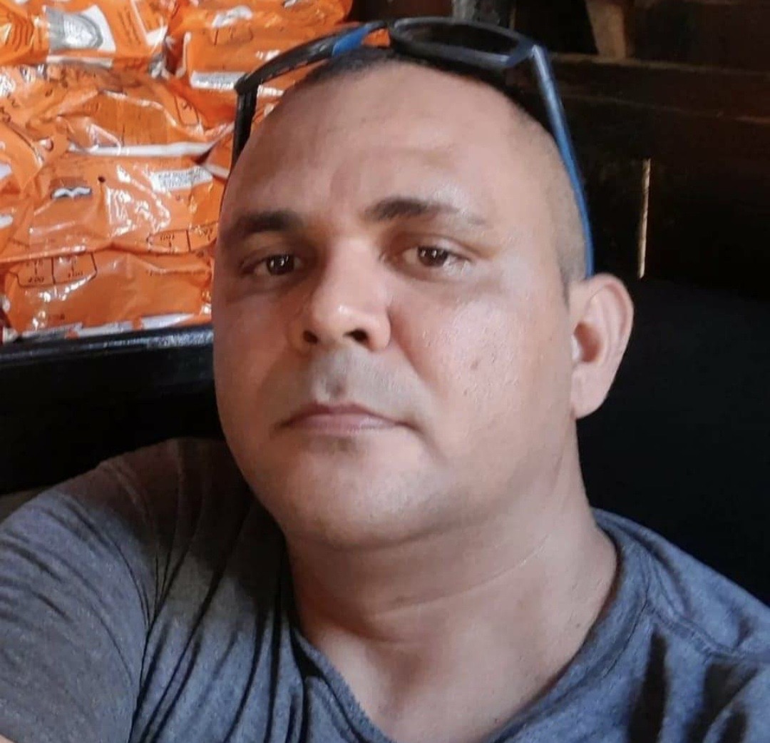 Polícia procura homem que matou ex a facadas na frente das filhas em Lábrea