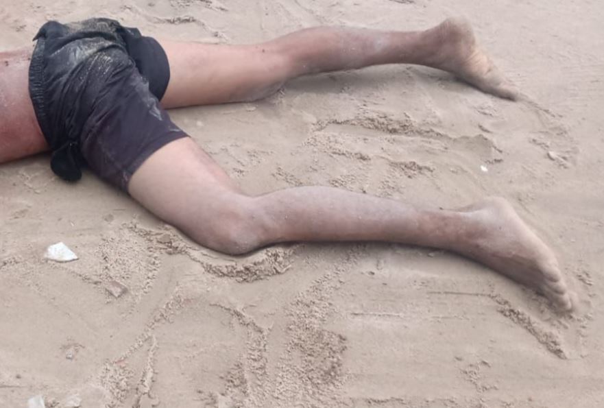 Corpo de homem é achado em terreno baldio dentro de invasão em Manaus