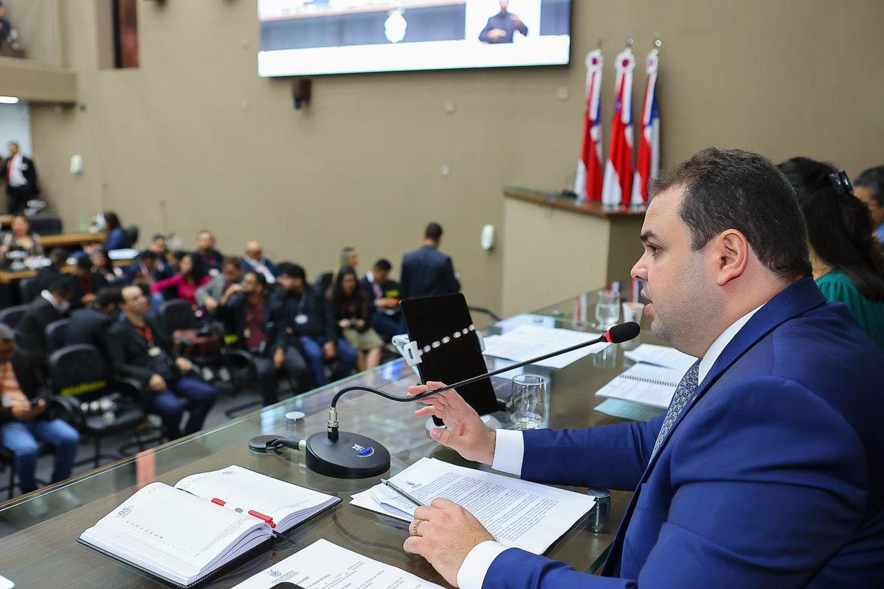 Pesquisa internacional reforça importância de lei proposta por Roberto Cidade