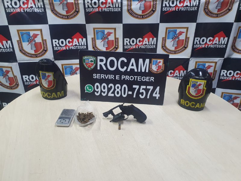Com ficha extensa na polícia, jovem é preso ao ser pego com arma e drogas em Manaus