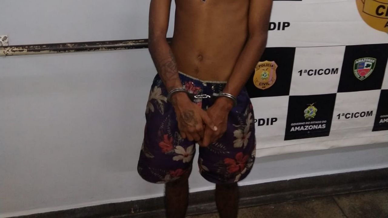 Suspeito de roubar celular, joga pedra em vítima, é agredido e capturado em Manaus 
