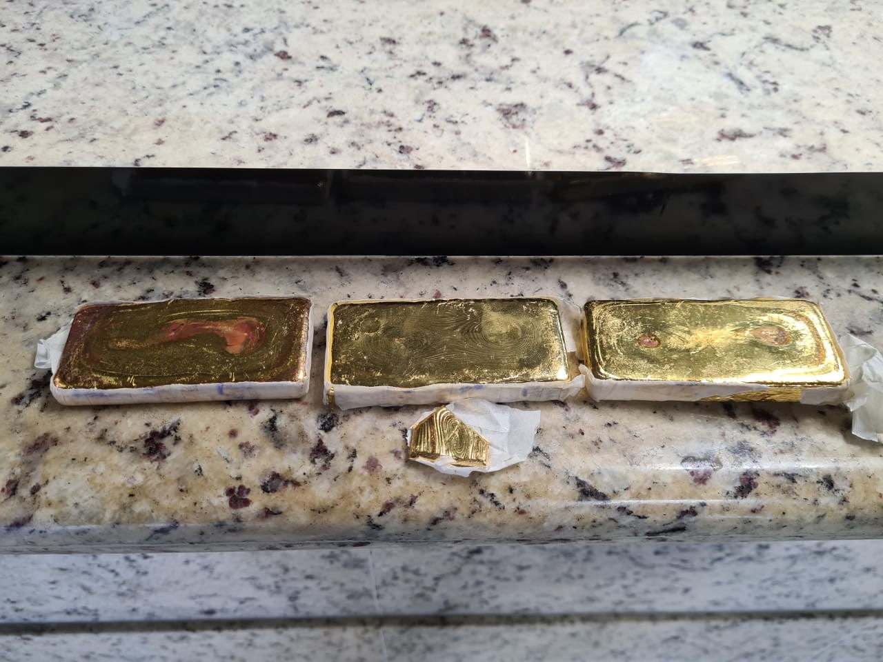 Mais de R$ 900 mil em ouro ilegal é apreendido na Manaus Moderna