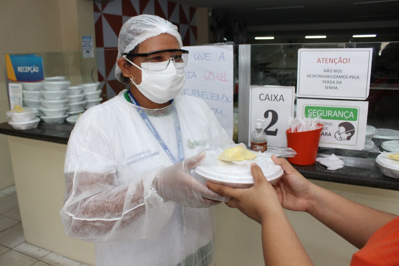 Restaurantes populares reabrem com atendimento presencial em Manaus