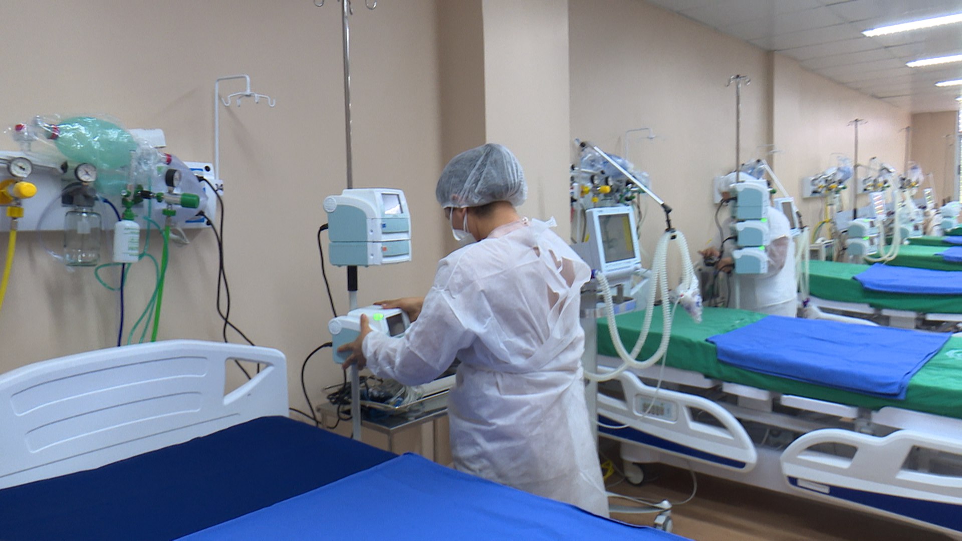 Média de mortes e casos confirmados de Covid têm queda no Amazonas 