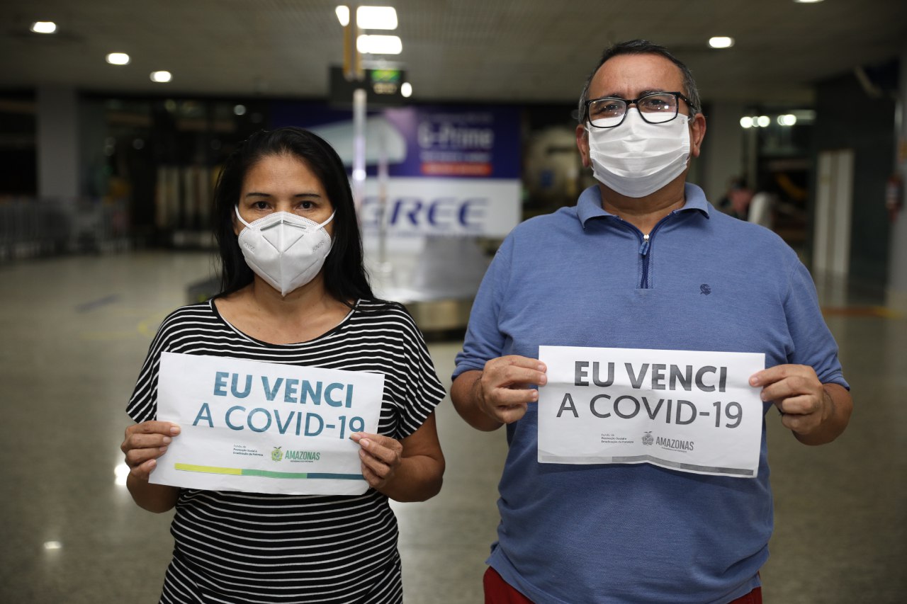 Pacientes retornam a Manaus após se recuperarem da Covid em Belém e Vitória
