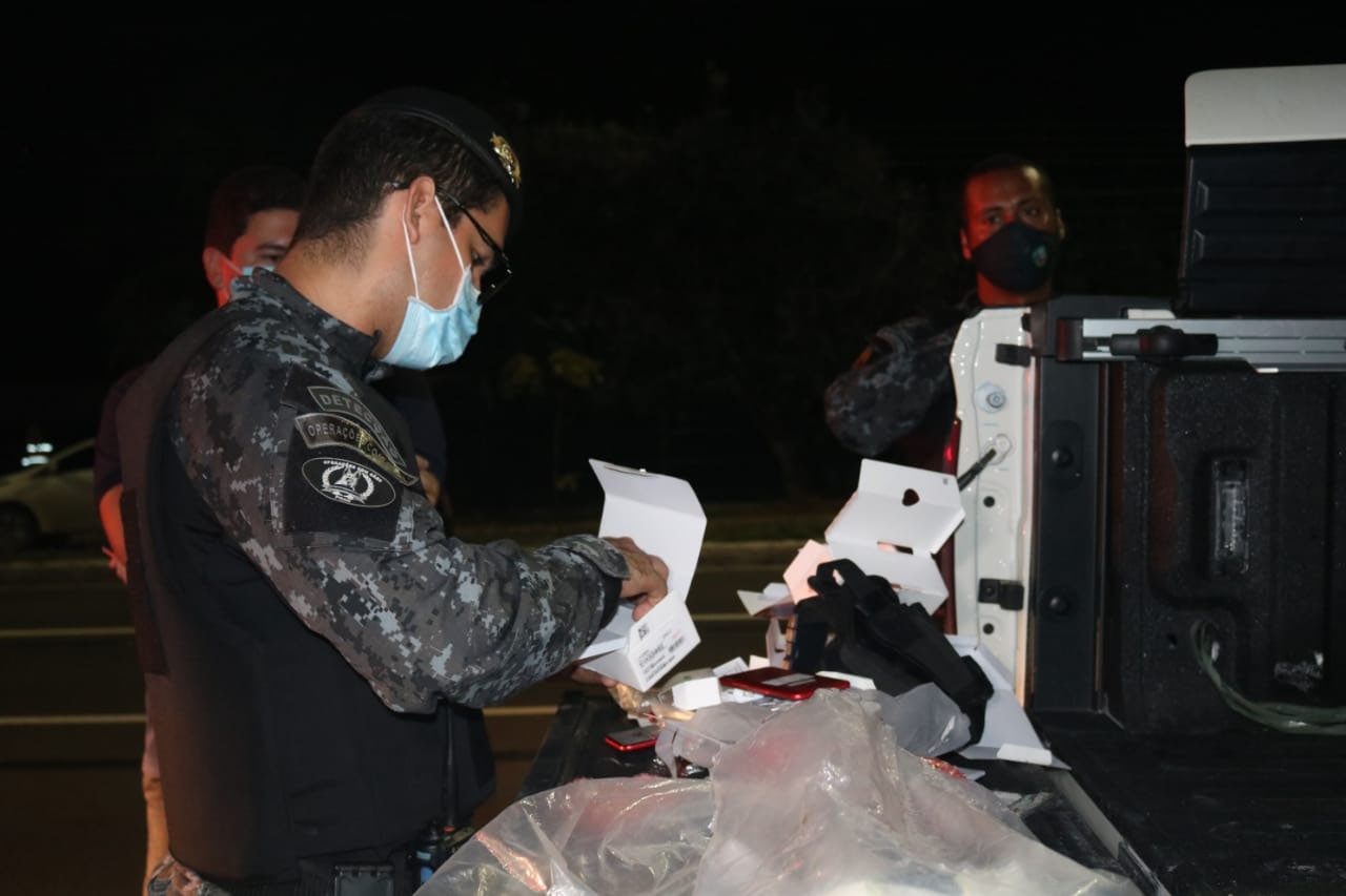 Playboys são presos com LSD e ecstasy em carro de luxo na Ponta Negra