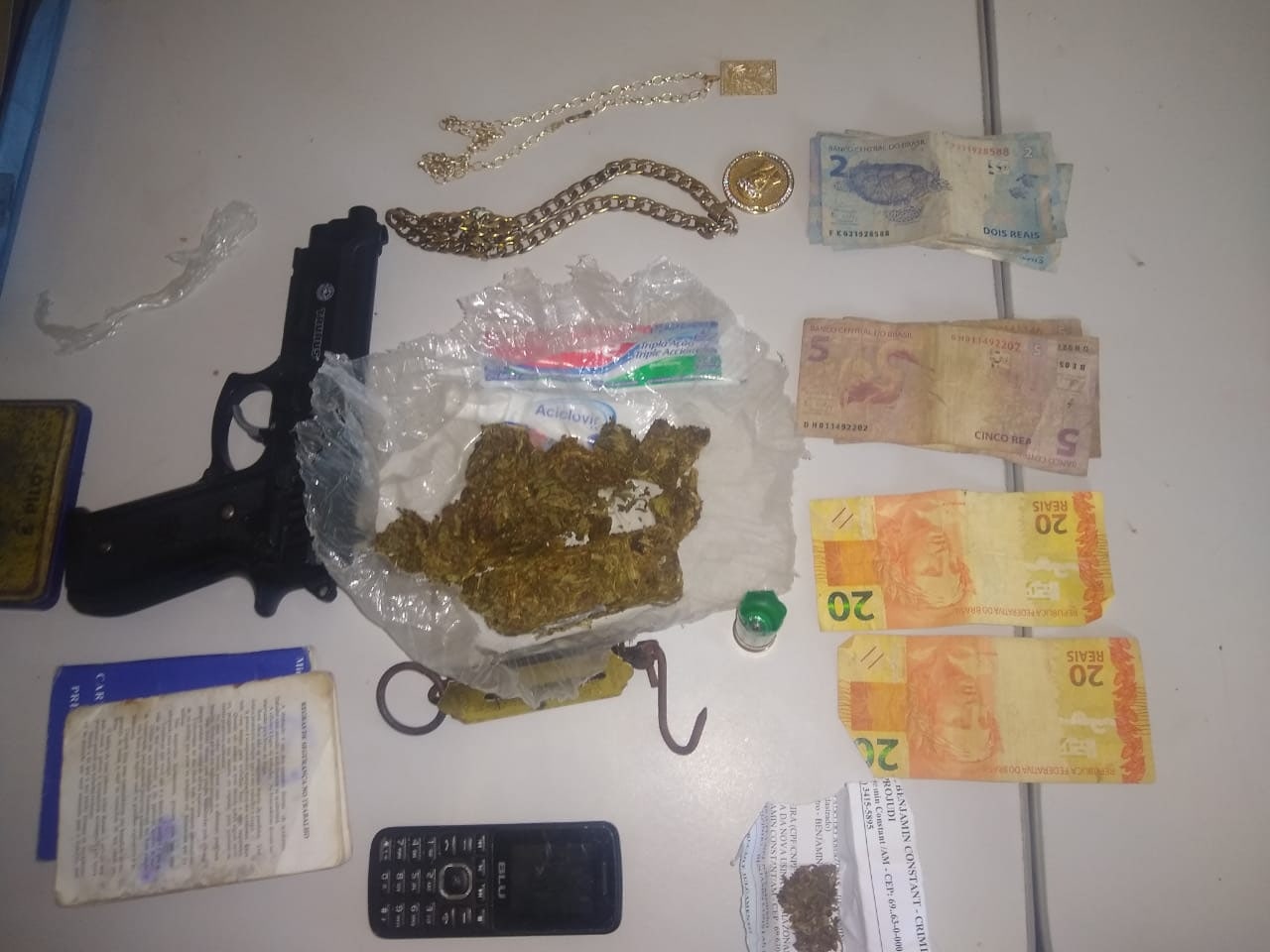 Com arma falsa, integrante de facção é preso em Benjamin Constant