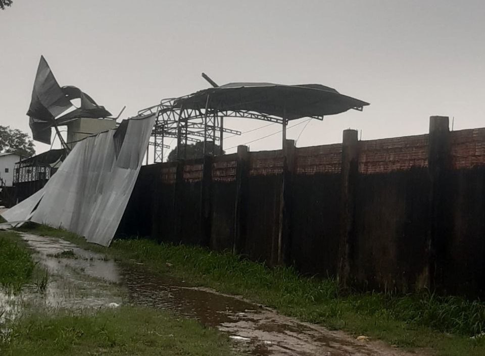 Chuva deixa rastro de destruição em 13 municípios do Amazonas