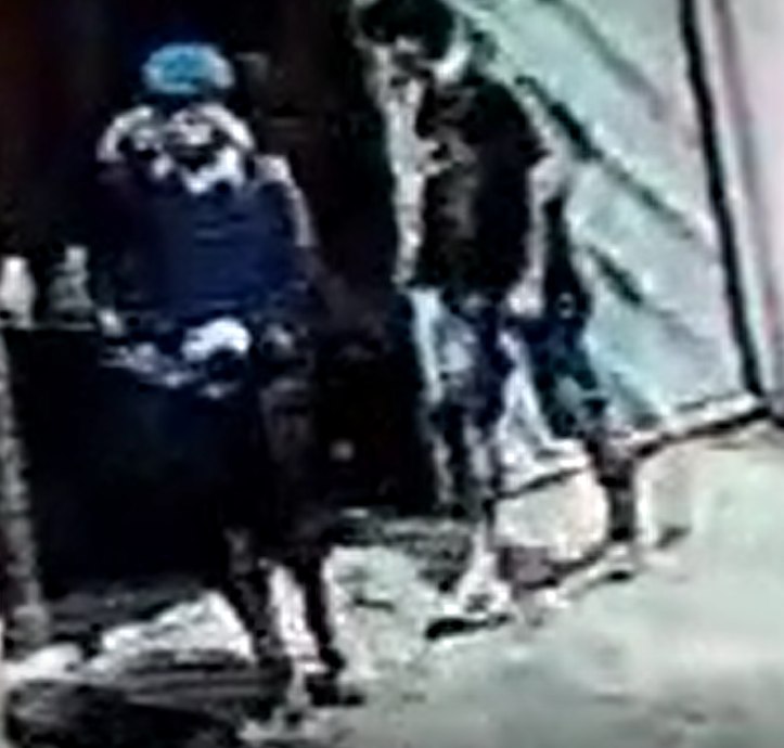 Vídeo: Polícia procura suspeitos de roubo a residência em Manaus