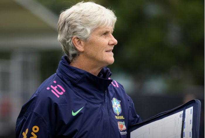 Pia já escapou de demissão na seleção e volta a ficar ameaçada após queda