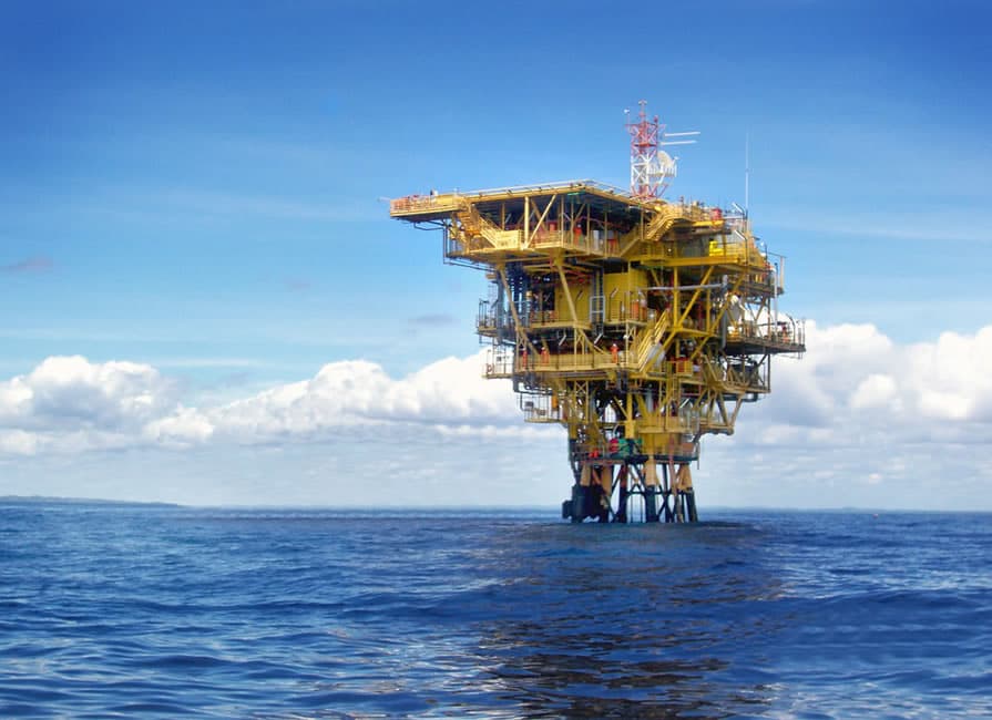 Acidente com helicóptero deixa um morto e 12 funcionários da Petrobras feridos