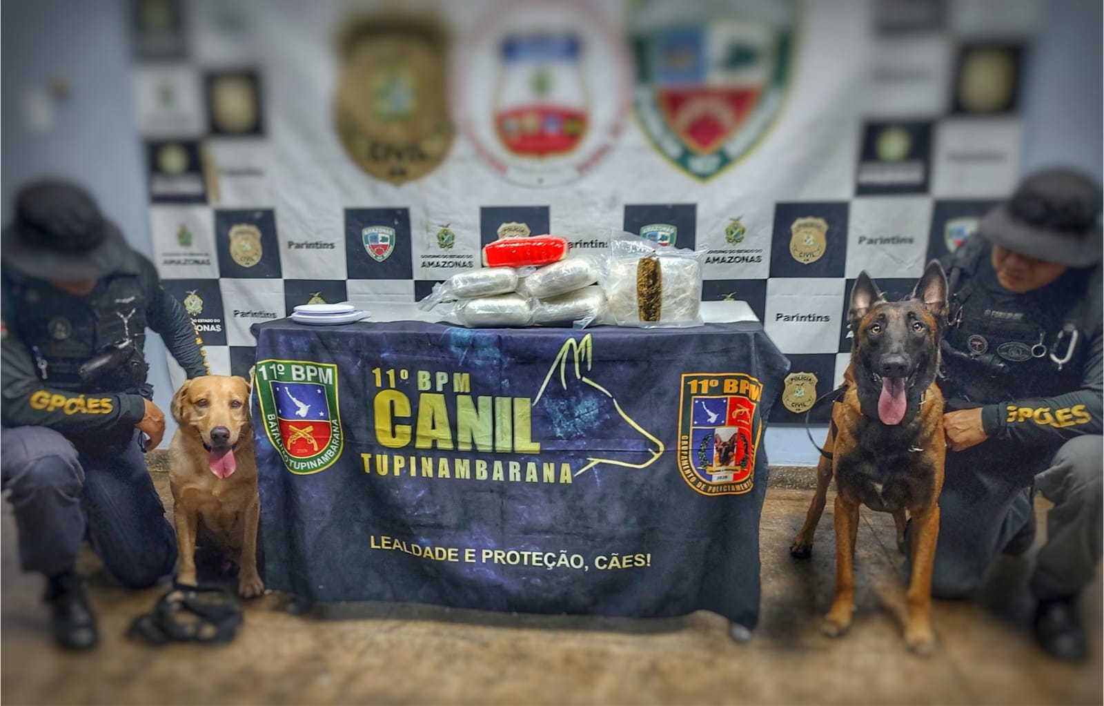 Mulheres são presas com quase 7 kg de drogas escondidos em mala em Parintins