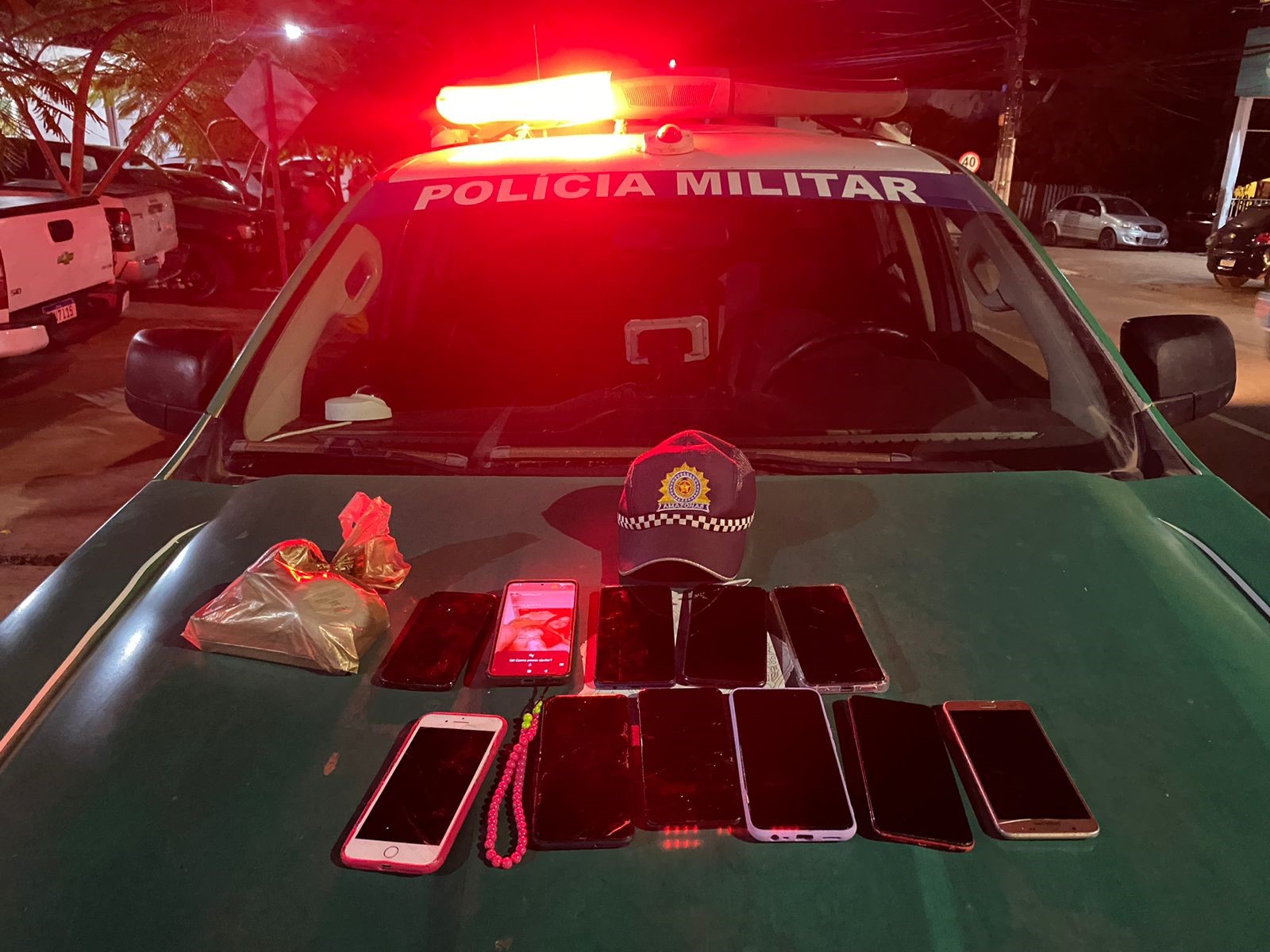 Taxista de Manaus e comparsas são presos por roubarem 11 celulares na Festa do Cupuaçu