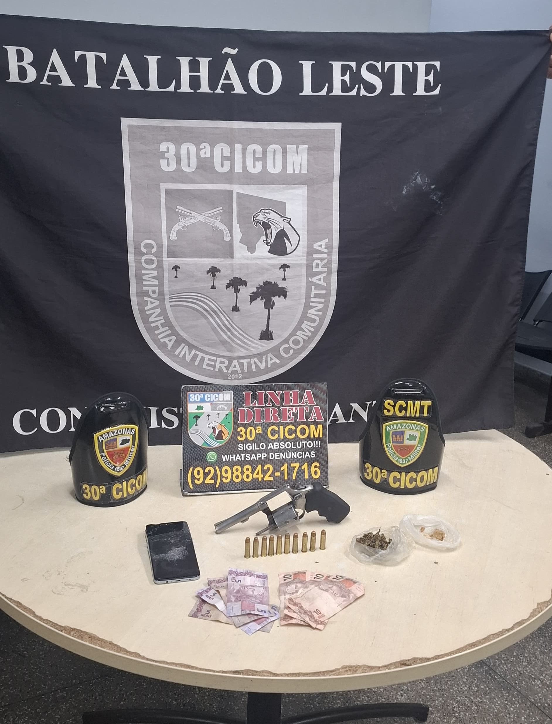 Durante fuga, homem invade apartamento e faz adolescente refém no Valparaíso