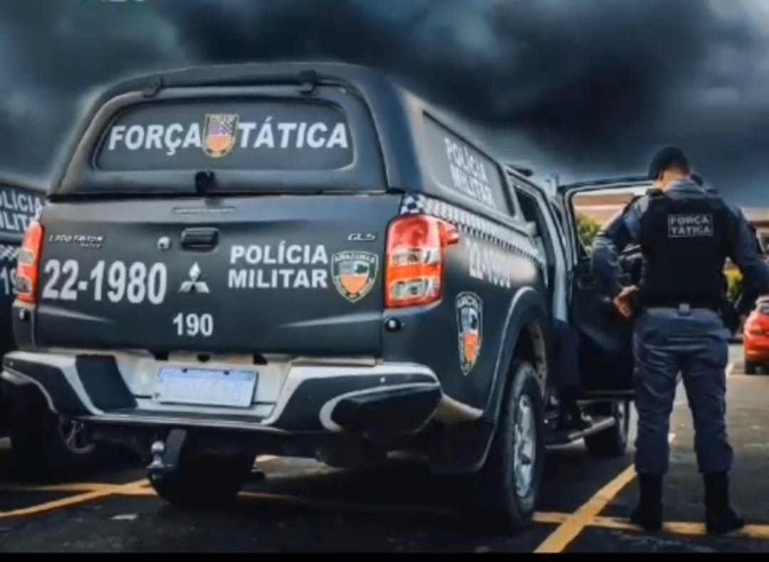 Com o braço quebrado, jovem torturado pelo 'tribunal do crime' é resgatado em Manaus