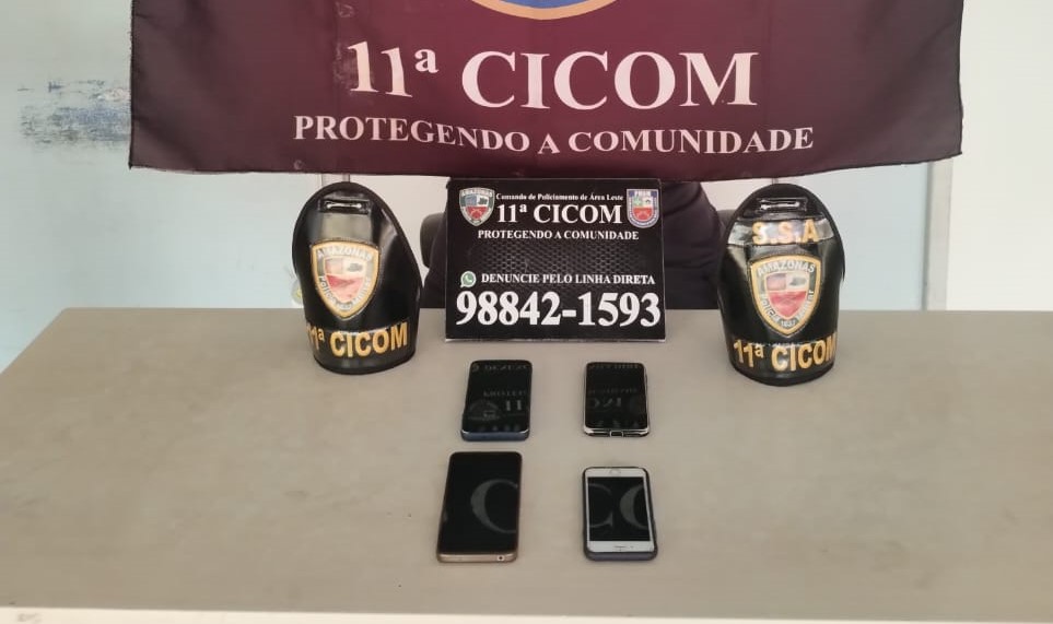 Dupla é presa e adolescente apreendido no Coroado por roubo de carro e celulares