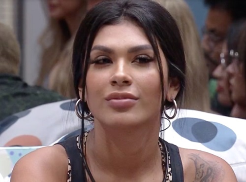 Pocah manda recado picante para noivo após eliminação de Projota;veja vídeo