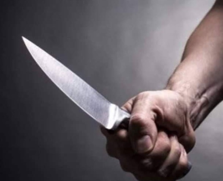 Jovem é preso após usar 'peixeira' para assaltar ônibus em Manaus