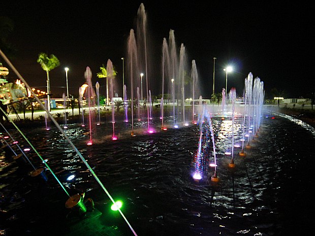 Ponta Negra recebe hoje o 'Natal das Águas' em Manaus