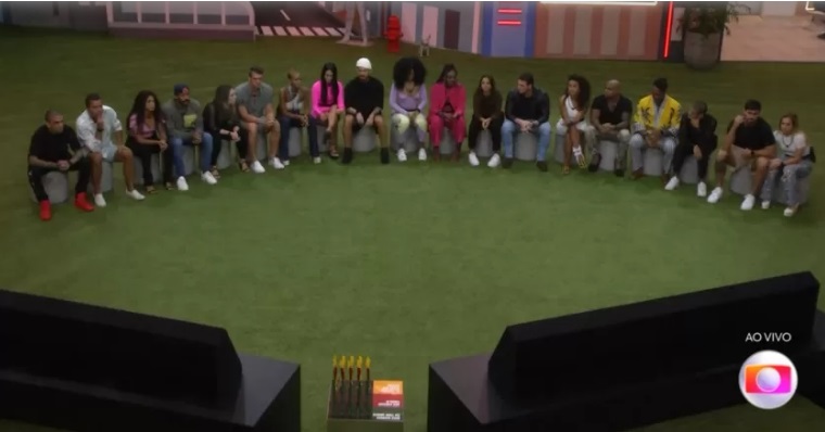 Brothers disparam flechas em oponentes durante jogo da discórdia